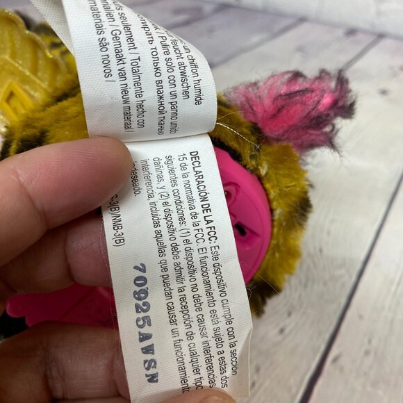 Spin Master Hatchimals Interactive 5" Pet Toy Hatched Brown Black Pink Leopard - Picture 8 of 11